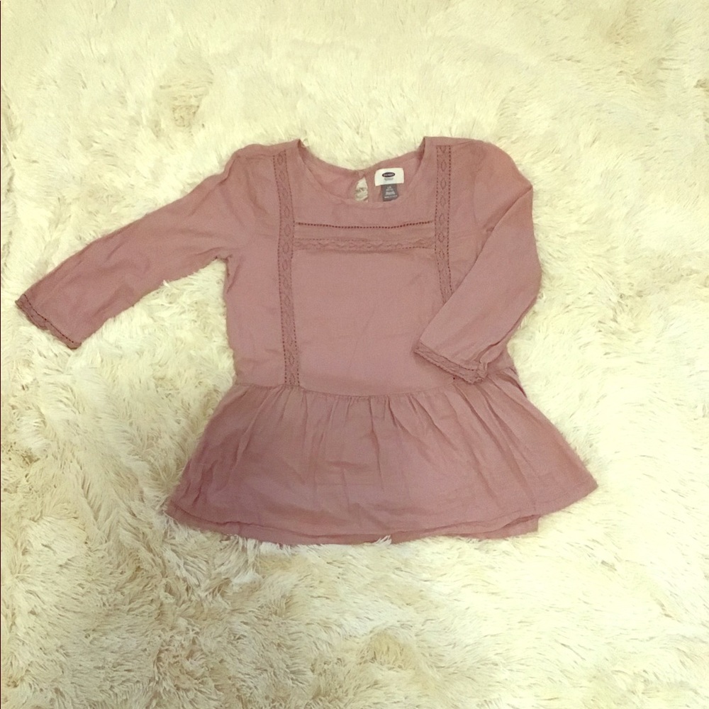 Old Navy girls’ mauve blouse